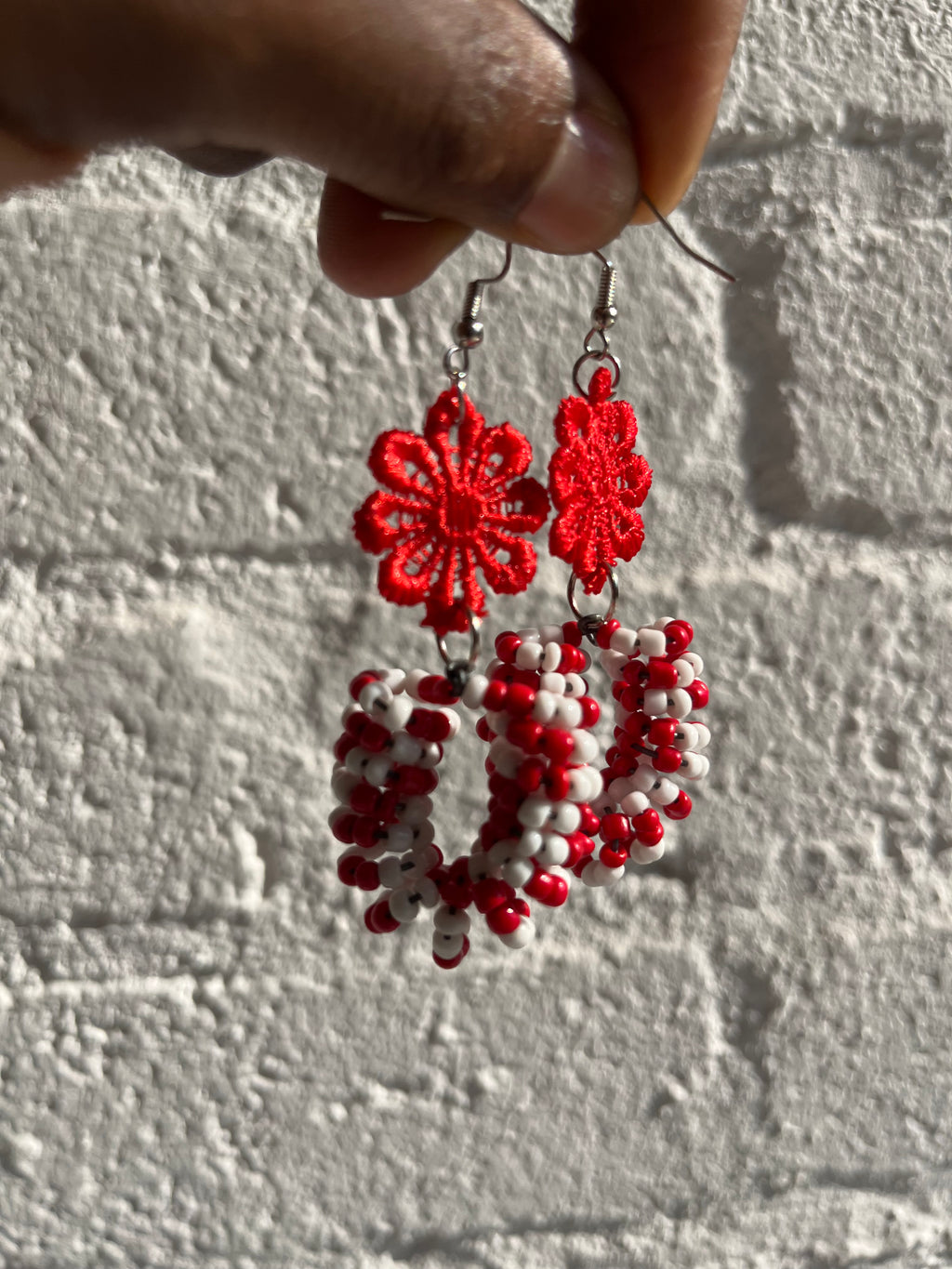 Spiral Beads in Read and White with Flower Accent - R160.00