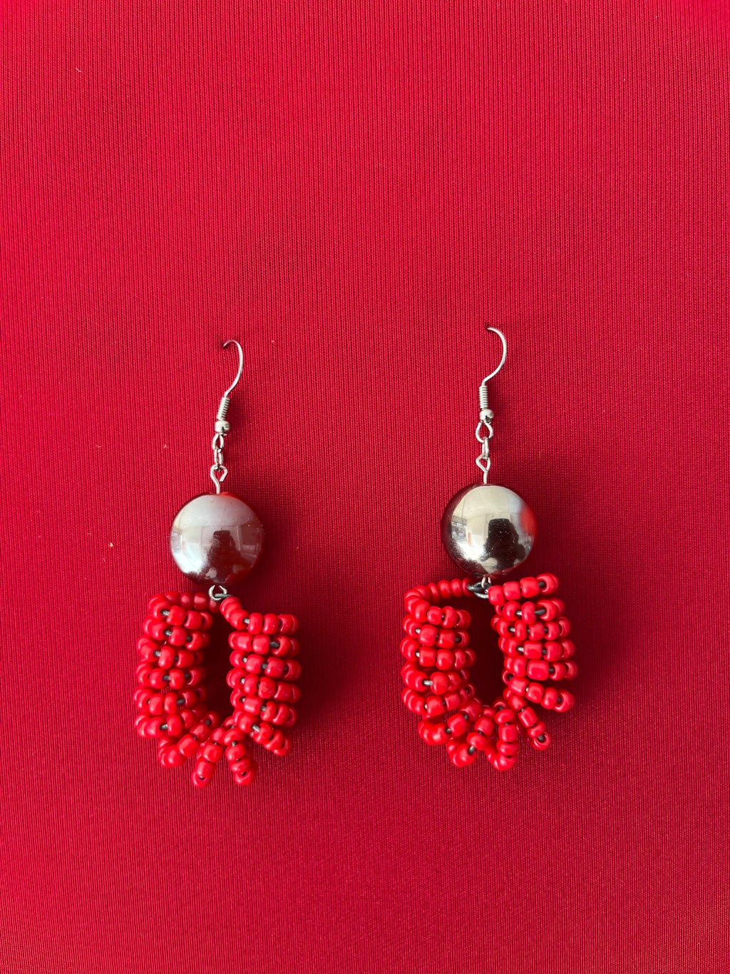 Spiral Bead Earrings (red) with Round Flat Accent - R170.00
