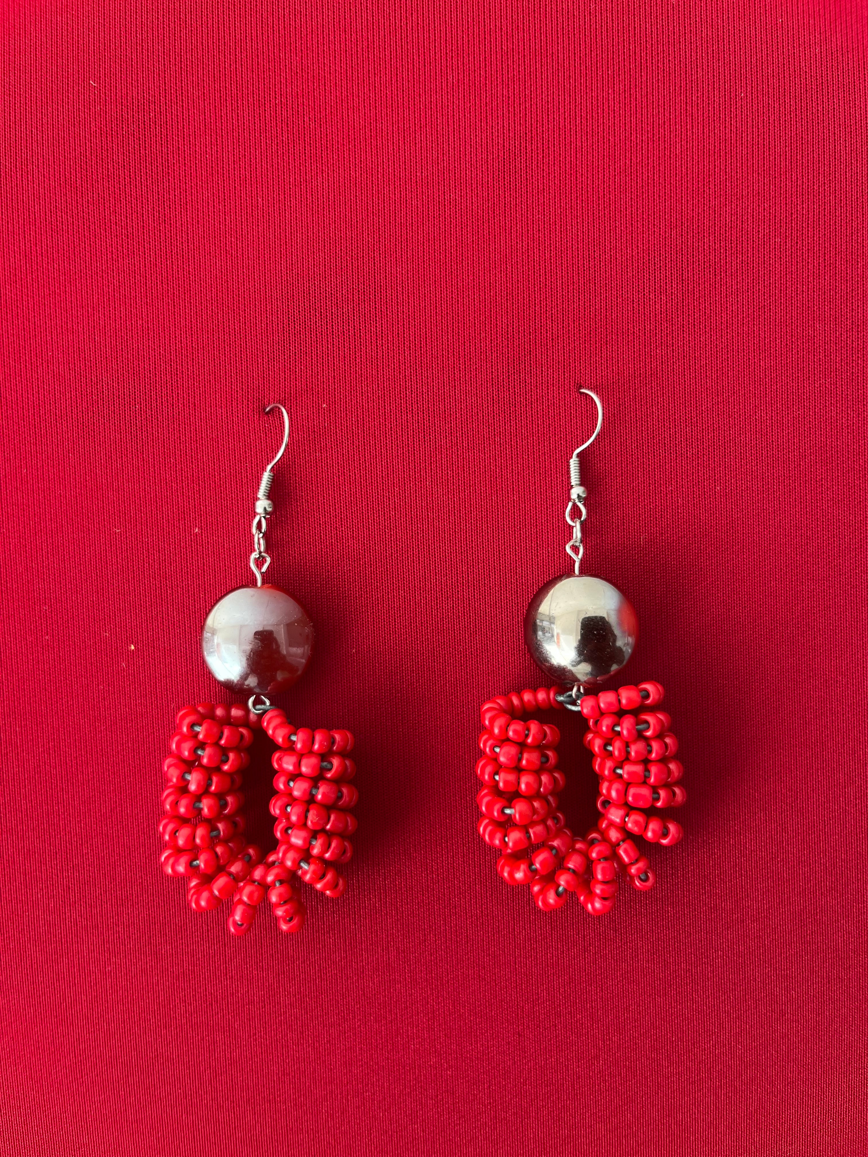 Spiral Bead Earrings (red) with Round Flat Accent - R170.00